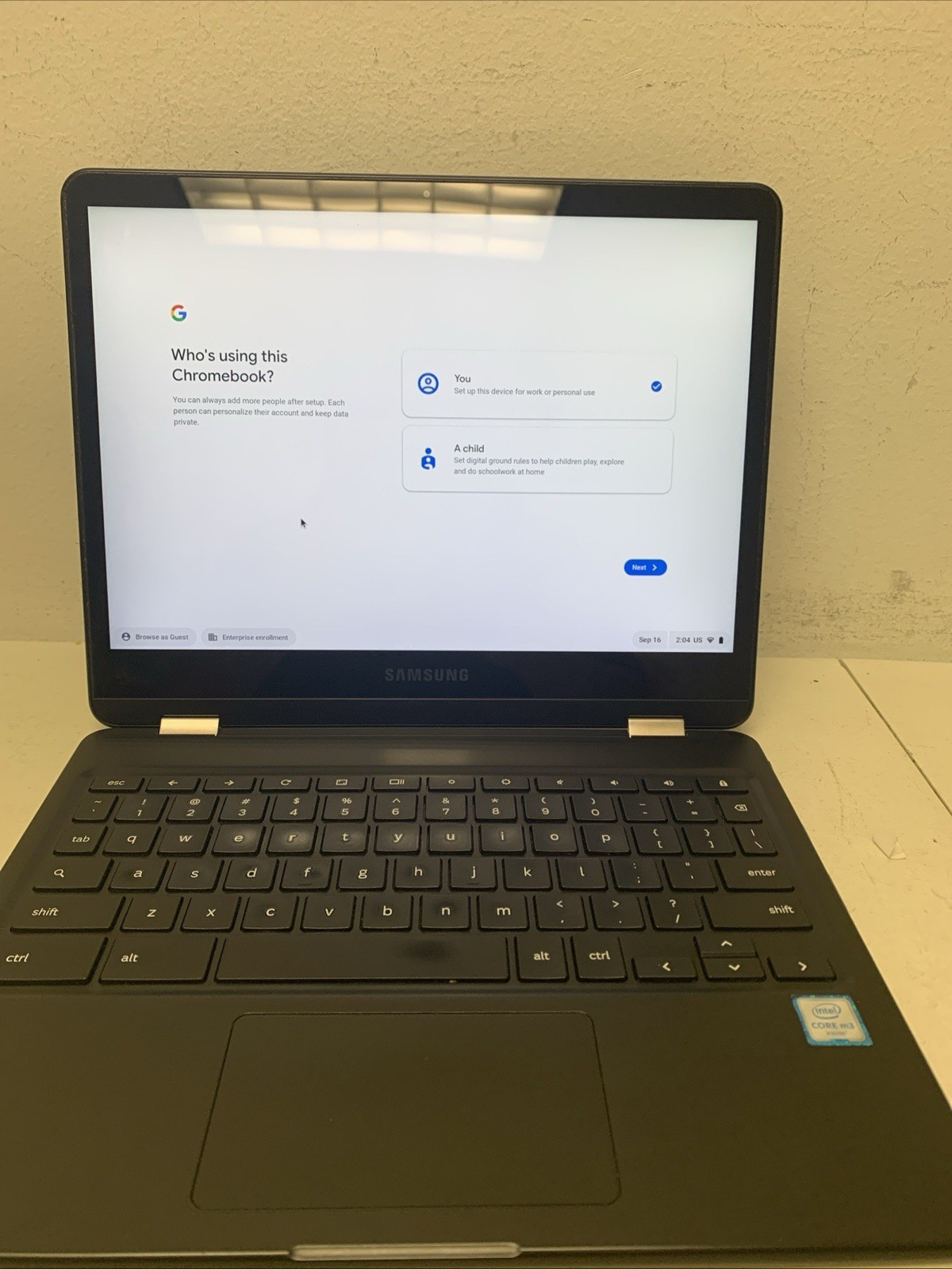 Samsung Chromebook Pro Xe510c24 Intel Core M3-6y30 4GB 12.3" 32GB SSD W/Pen