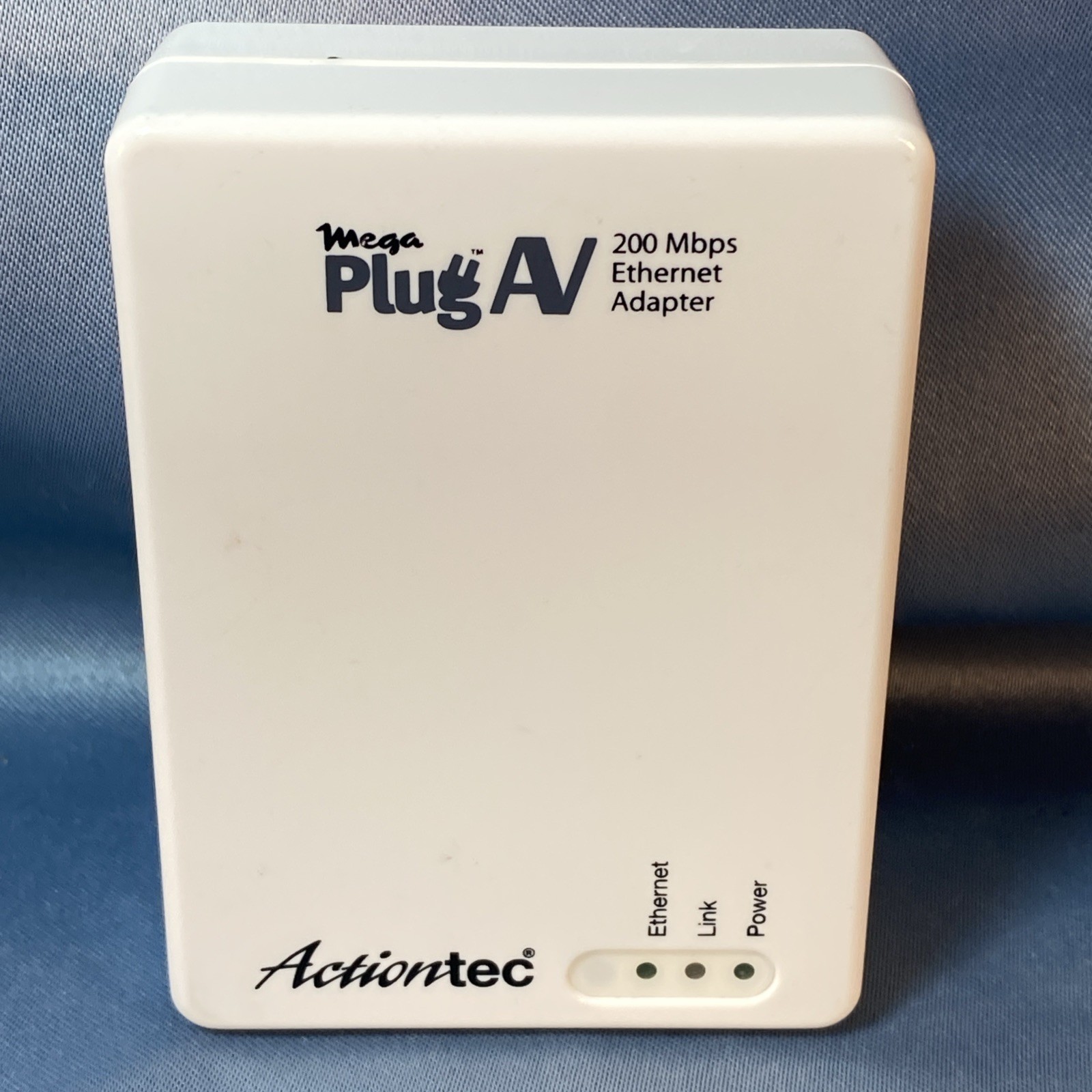 Actiontec- Mega Plug AV- 200 Mbps- Powerline LAN Ethernet Adapter- HPE200AVP
