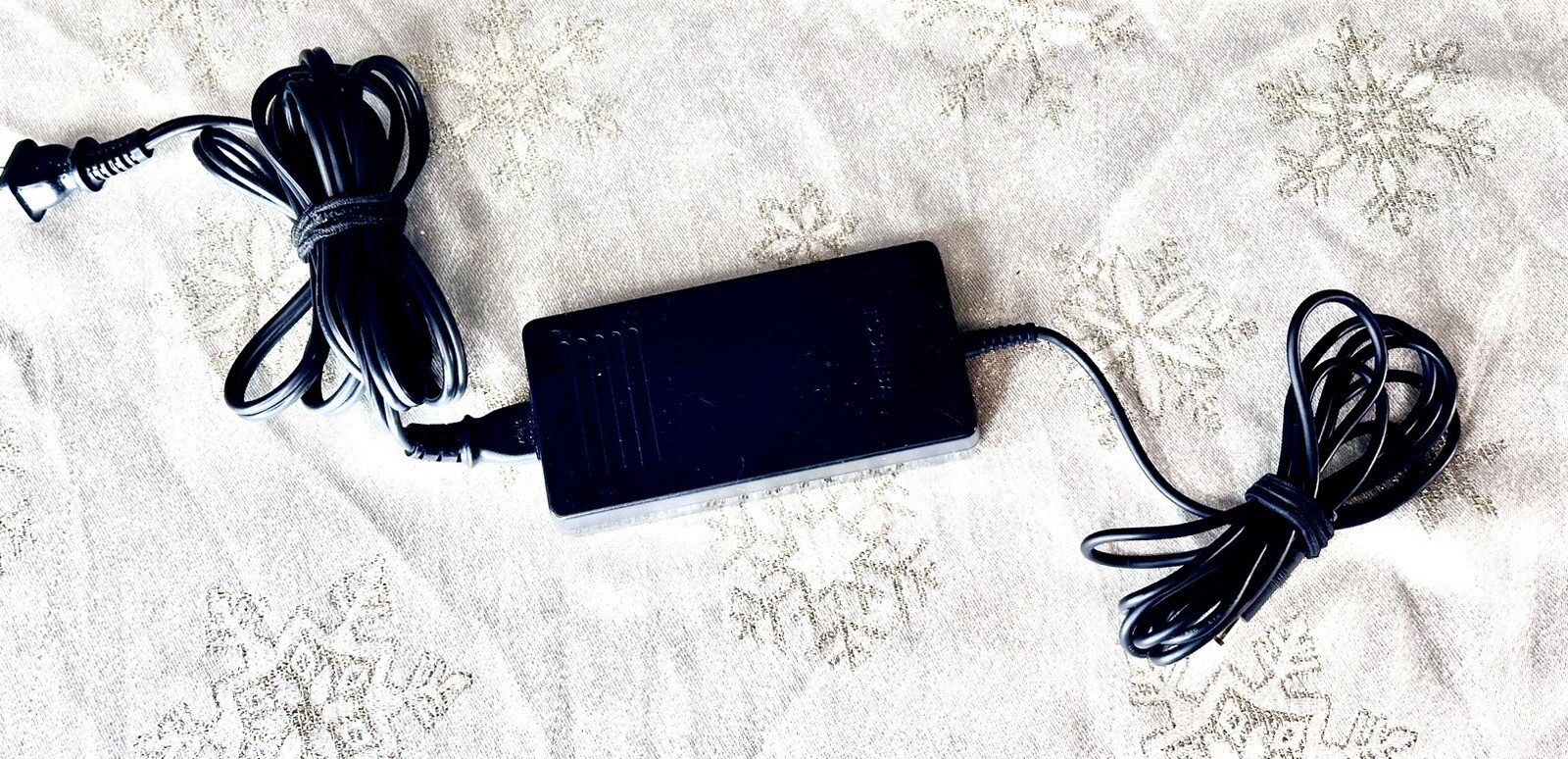 Genuine OEM Toshiba Laptop AC Power Adapter Charger PA2450U 15V 3A