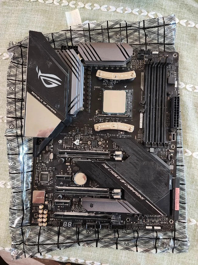 ASUS ROG Strix X570-E Gaming AM4 AMD ATX **Motherboard Only**