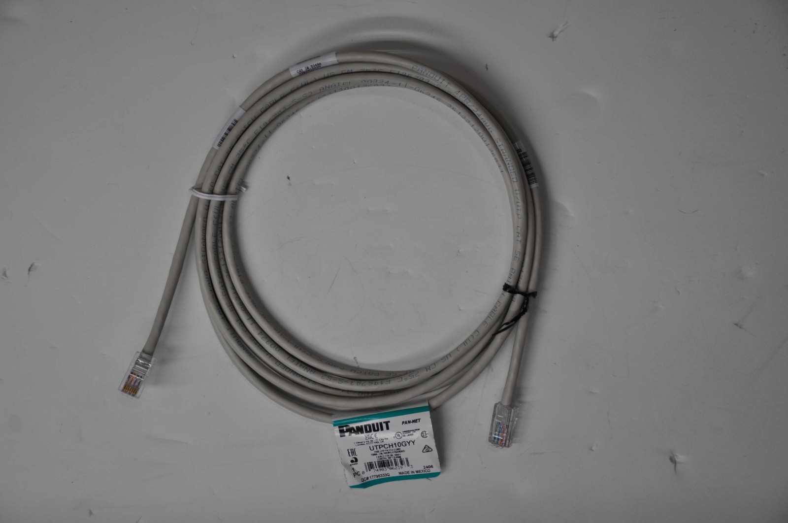 NEW PANDUIT PATCHCORD CAT5E 10FT GRAY UTPCH10GYY