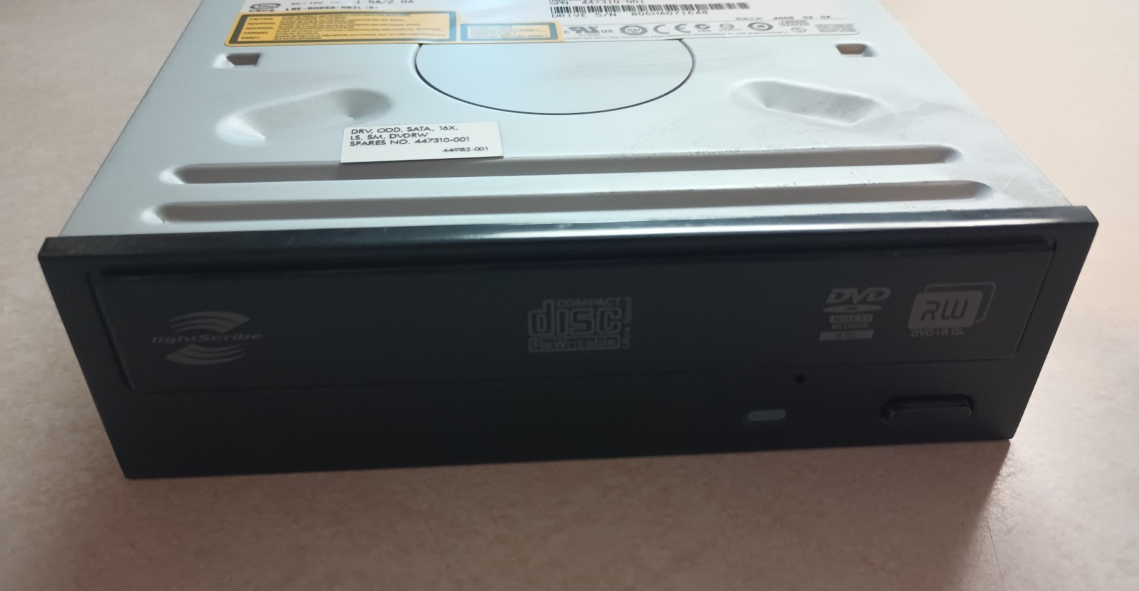 Super Multi DVD Rewriter DVD-Drive GSA-H60L (A2CH)  5.25 SATA - Untested