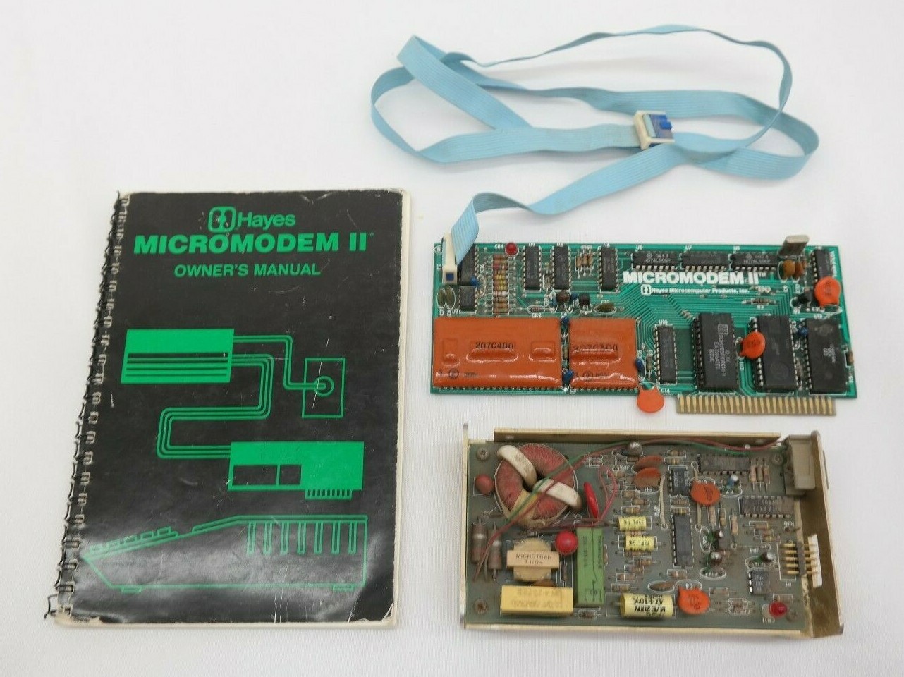Vintage Hayes Micromodem II for Apple w/ Microcoupler & Owners manual   SS
