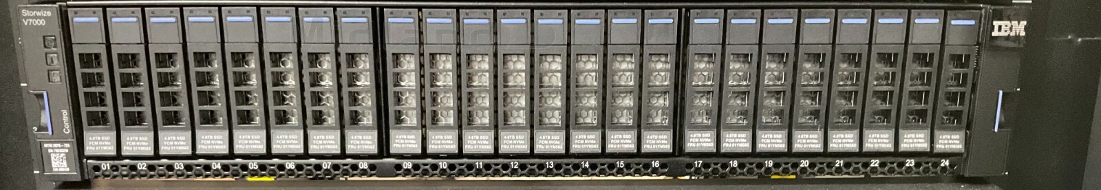IBM 2076-724 Storwize V7000 SFF Control Enclosure, w/ no drives. Can add drives.