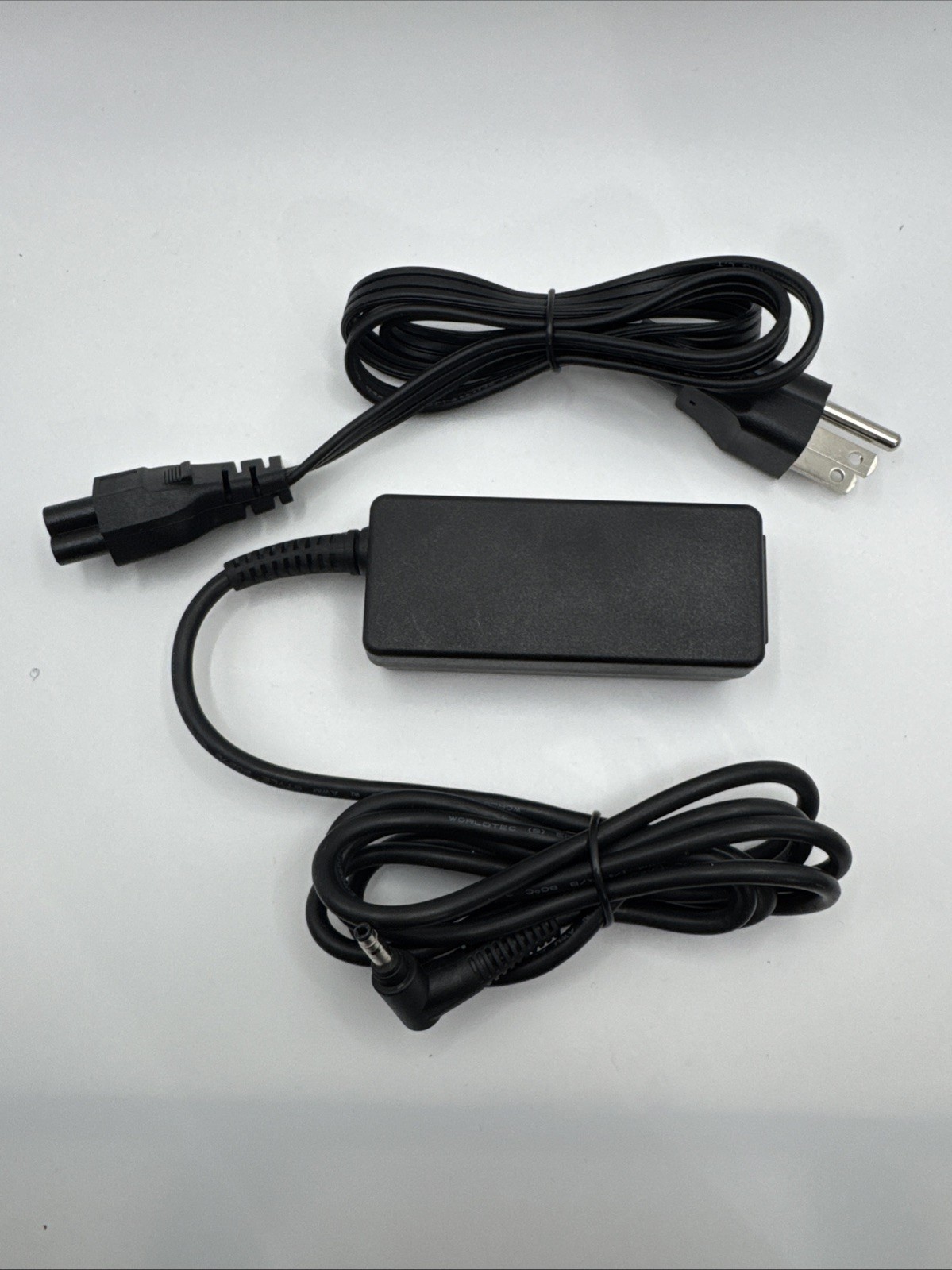 HP HSTNN-CA18 19.5V 2.05A 40W Genuine Original AC Power Adapter Charger