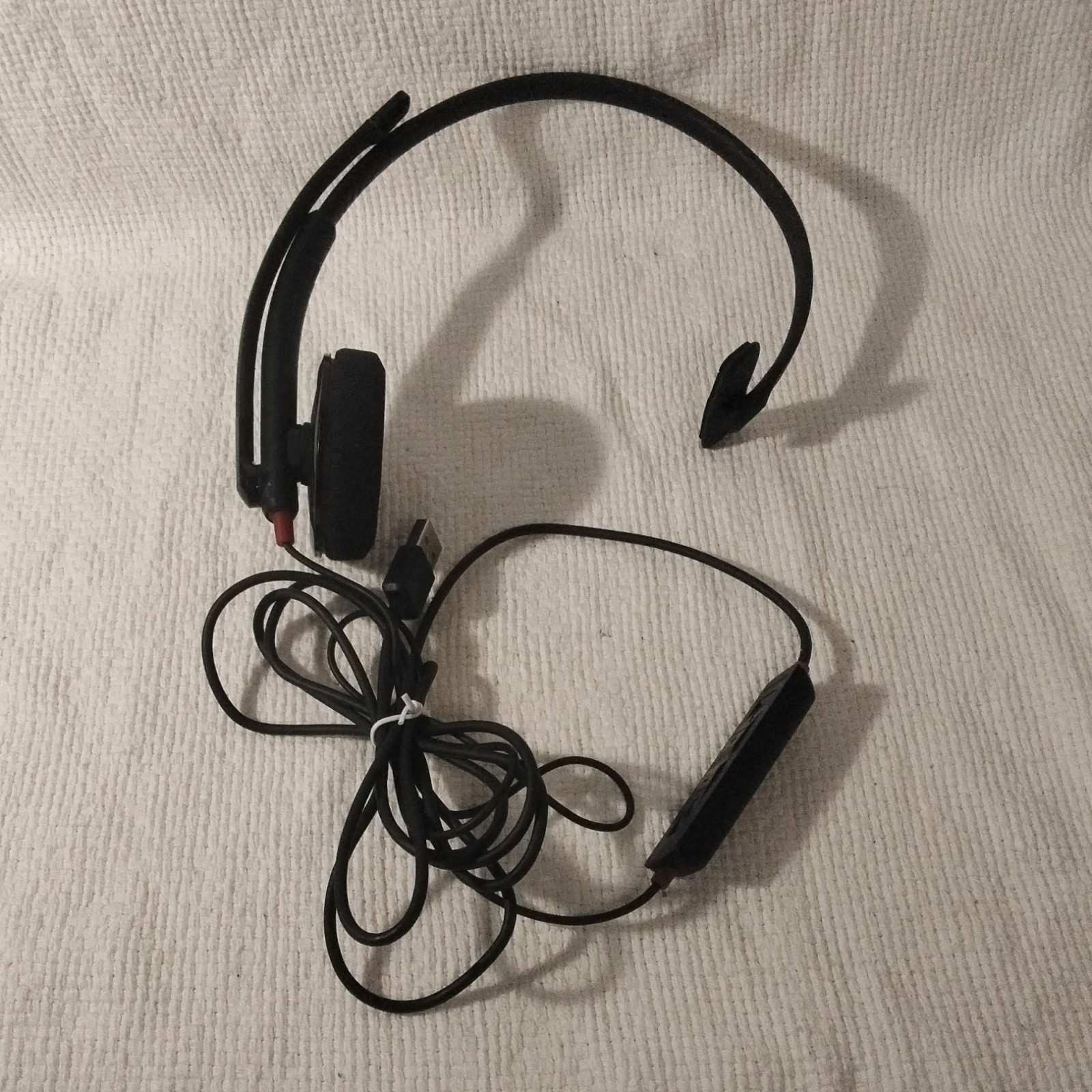 04) Plantronics Blackwire C310-M Mono-aural USB Professional Headset w/ Mic
