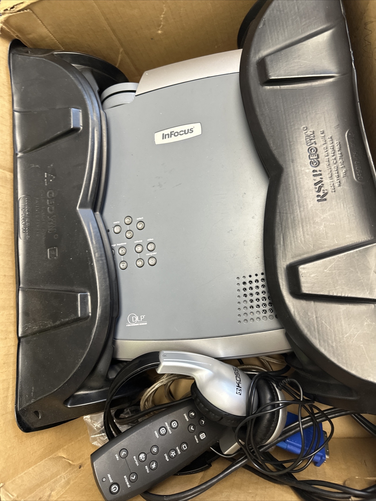InFocus X2 DLP Projector - Works Instructions And User Guide All Cords & Remote