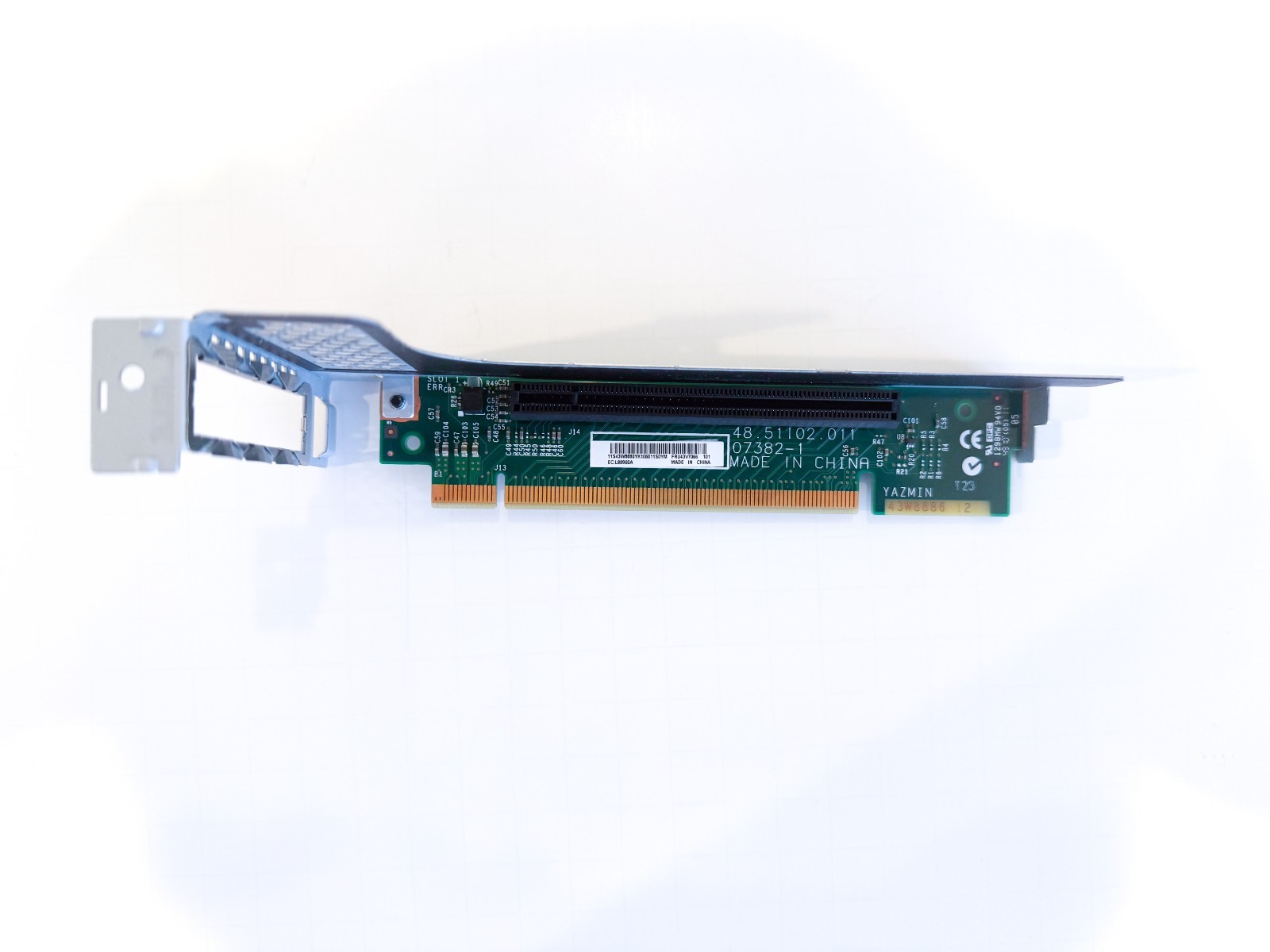IBM XSERIES 3550M2/3550M3 PCIe Riser Card -  43V7066 w/ 43V6935 Bracket