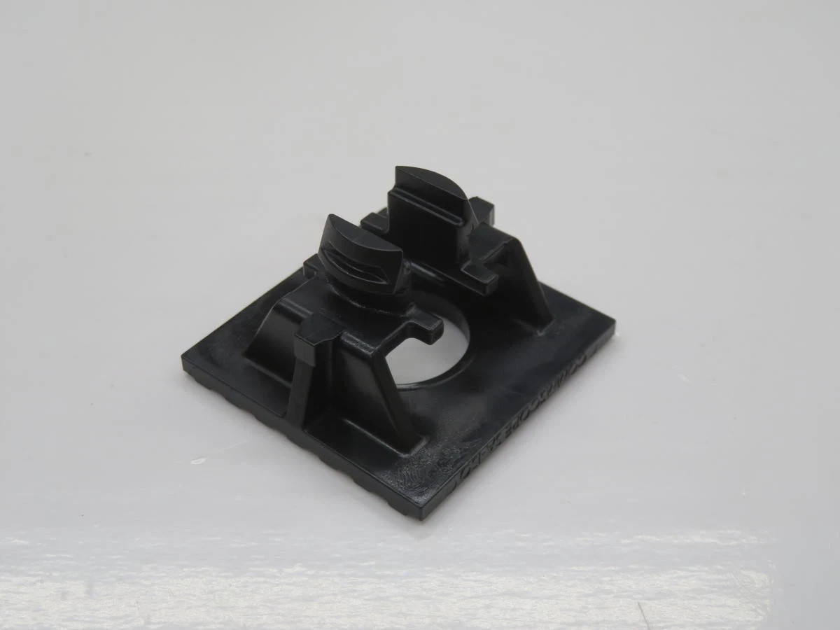 PIM Free Isolator for SnapStak Cable Hangers, (SA-ISO) 10/Pkg