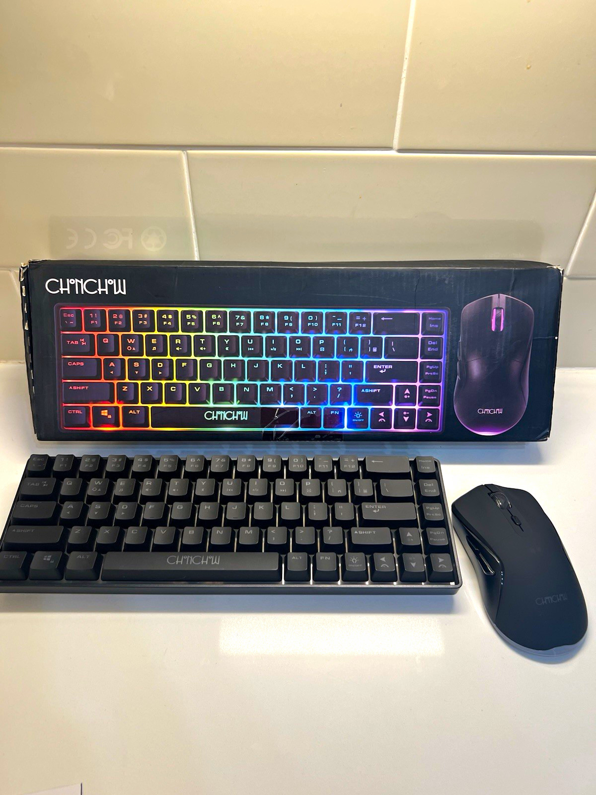 Chonchow G100 Wireless USB Illuminated Compact Keyboard and MouseMISSING USB FOB