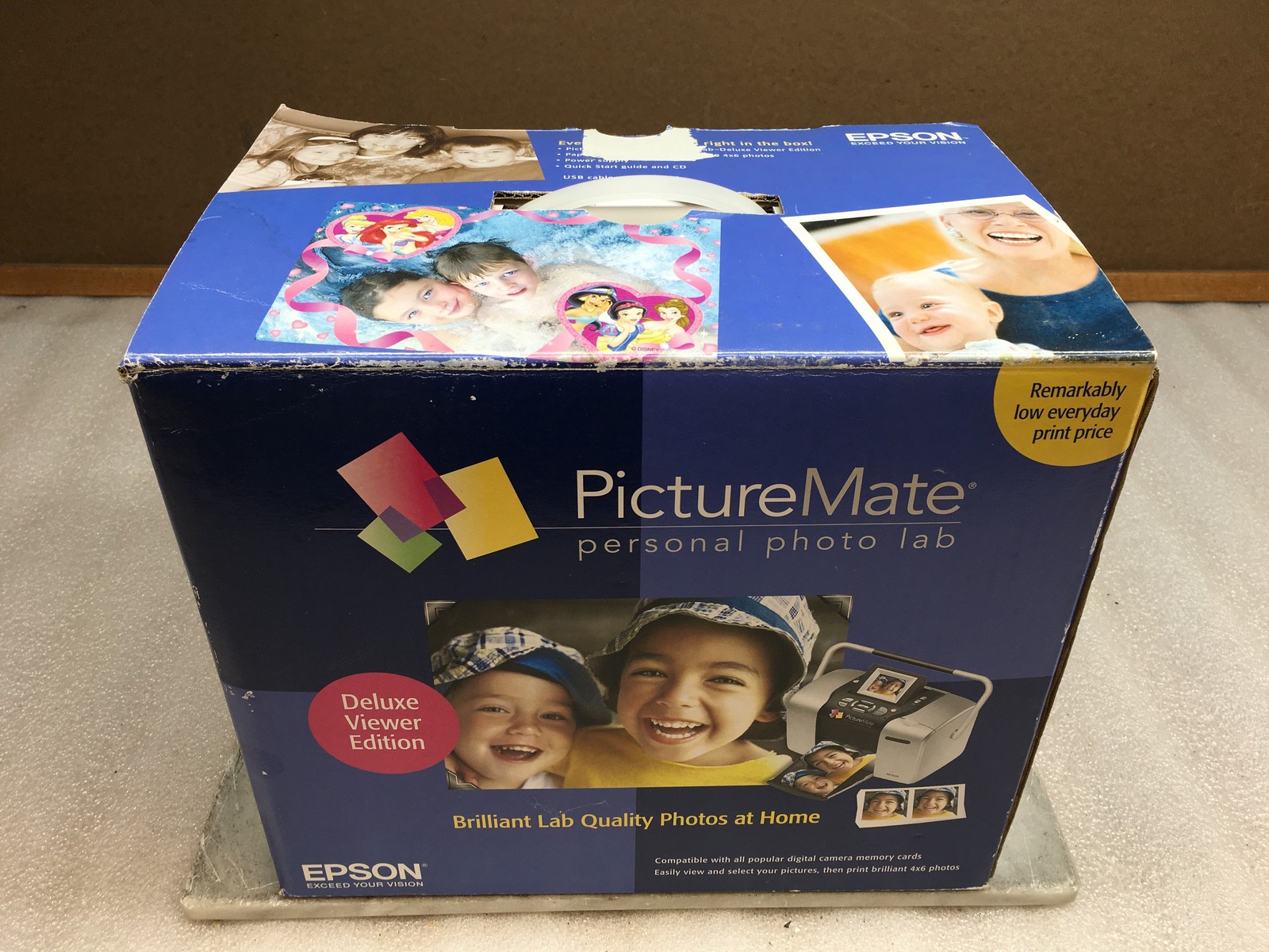 NOB Epson B351A PictureMate Deluxe PictureMate 500 Personal Photo Lab & Photo