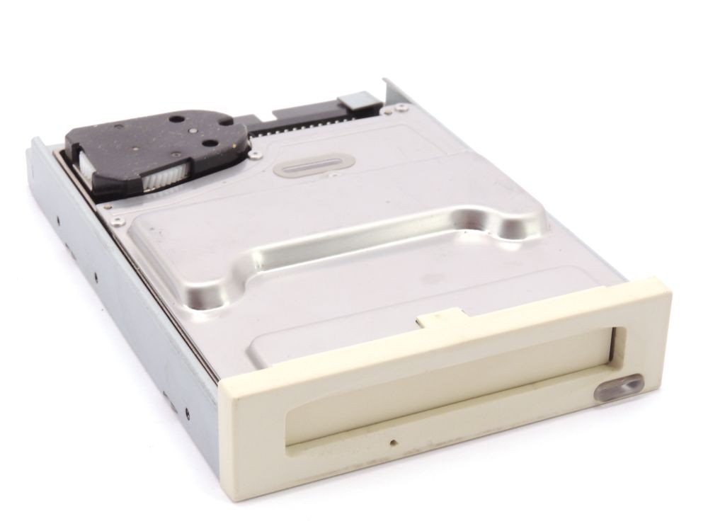 Iomega REV-ATAPI 35GB 3.5" P-ATA Streamer Tape Drive IDE Beige