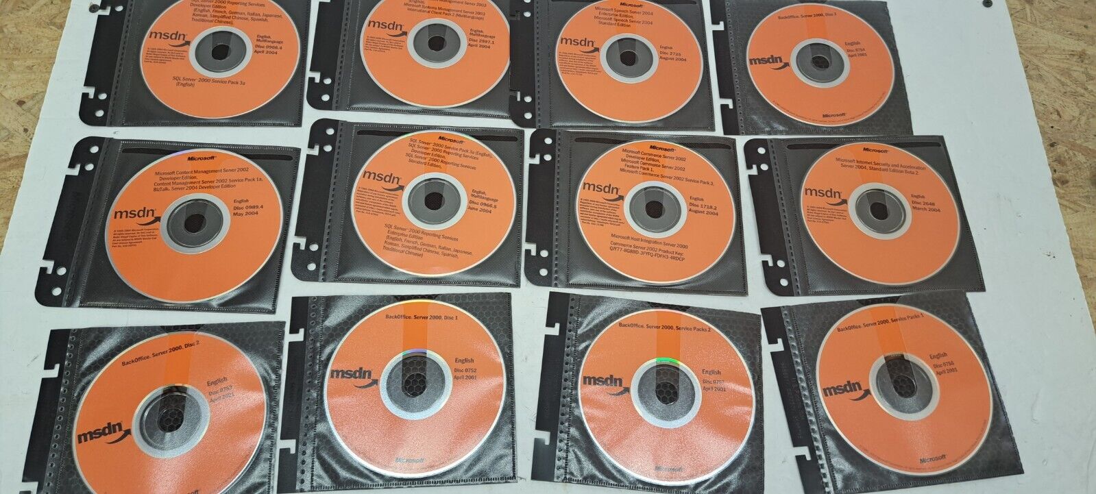 Microsoft MSDN 2004 disk lot see pics for titles 8/2 L15