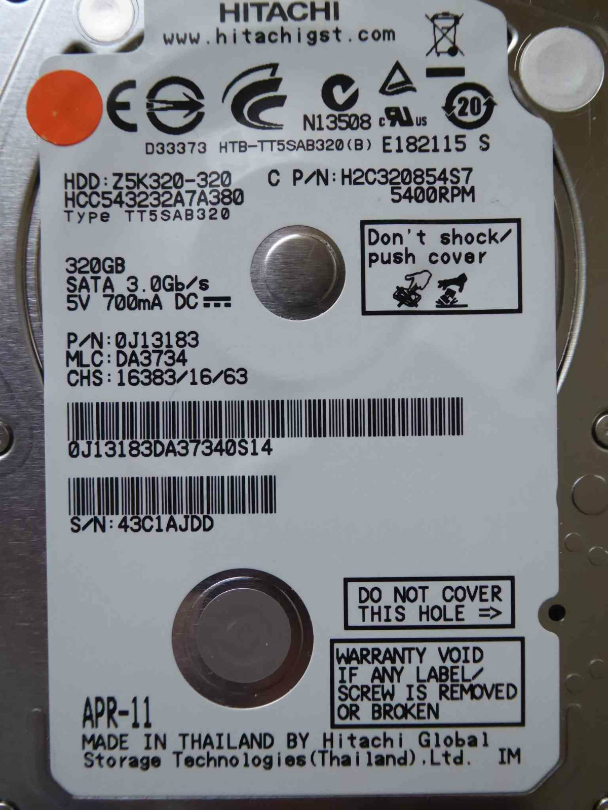 320GB Hitachi HCC543232A7A380 / 0J13183 / DA3734 / APR-11 / 0A75647 DA3424D