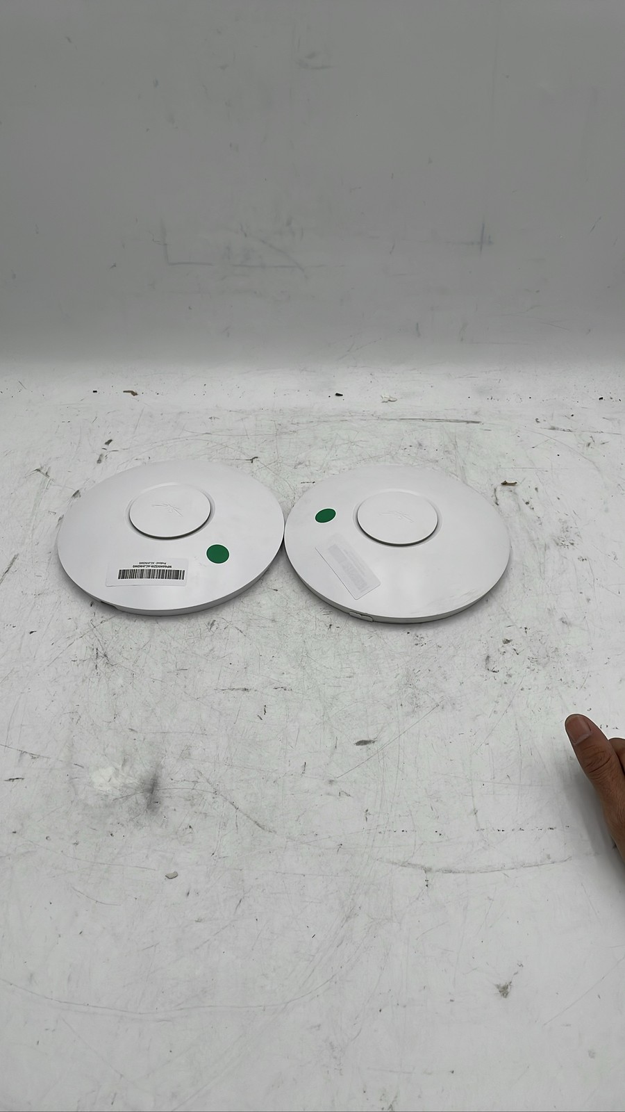 Ubiquiti UniFi UAP-PRO 450Mbps Dual-Band 802.11n PoE Access Point 2PK Lot Of 2