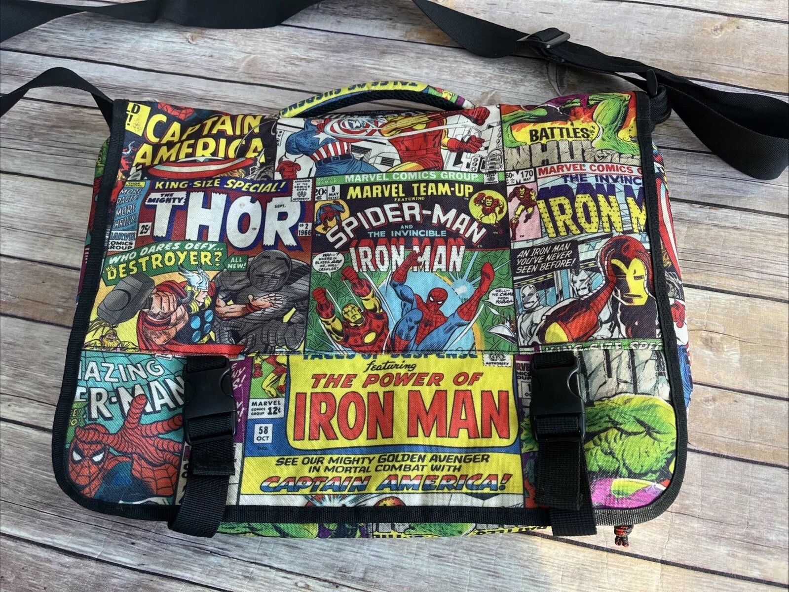 Marvel Avengers Laptop Messenger Bag Holds 15” Laptop Comic Book Retro Look