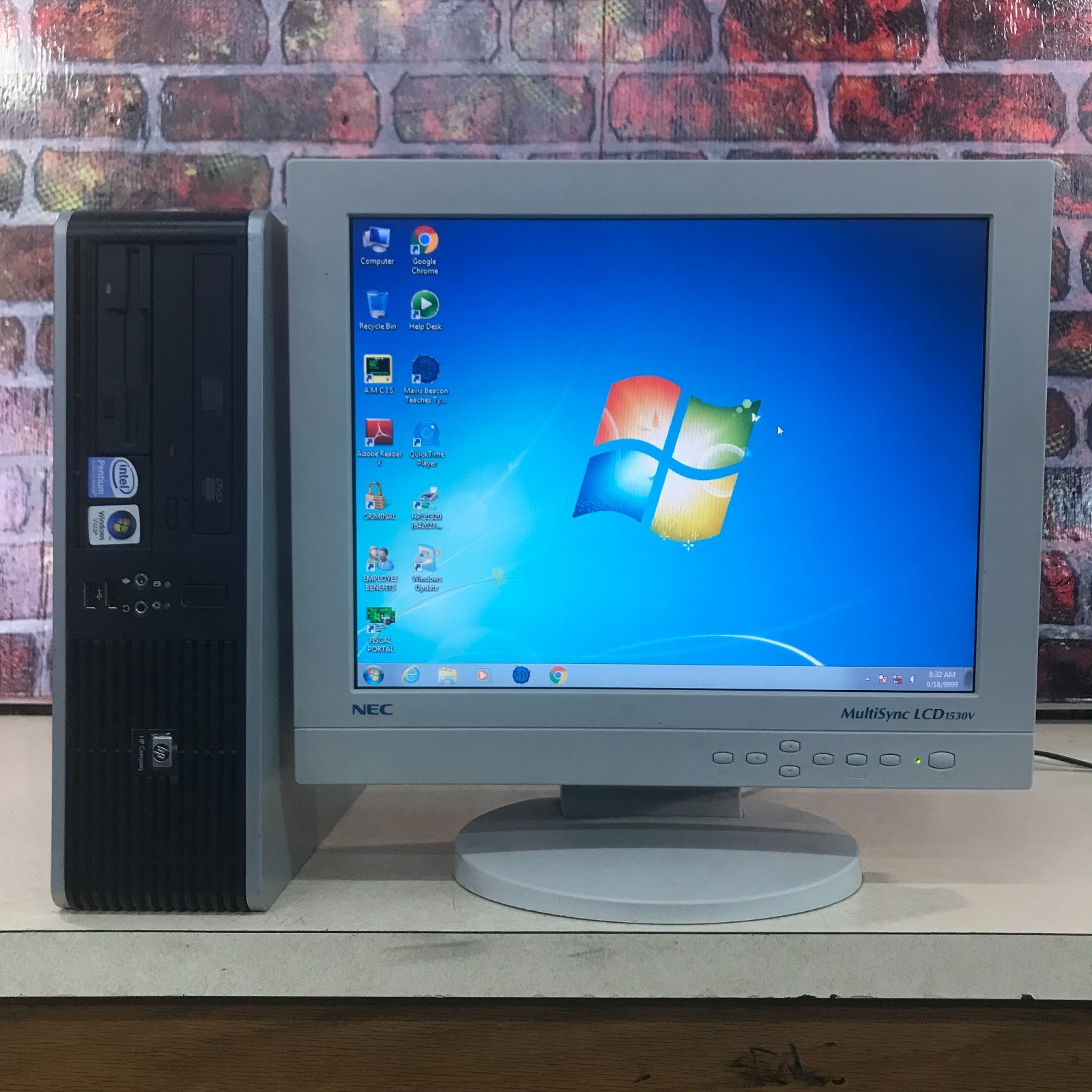 HP Compaq SFF PC Retro Gaming Pentium D 2.20GHz 4GB RAM (Windows 7 Pro 32-Bit)