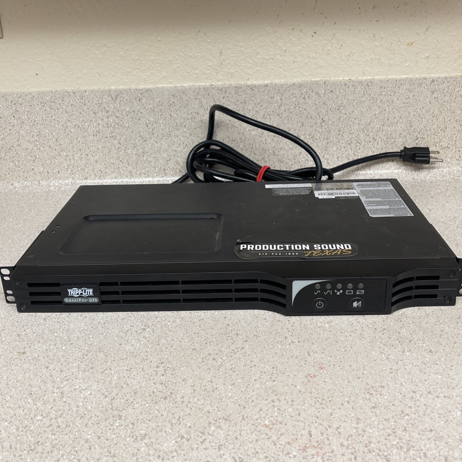 Tripp Lite SmartPro UPS SMART500RT1U 500VA 300W 1U Rackmount Power For Parts