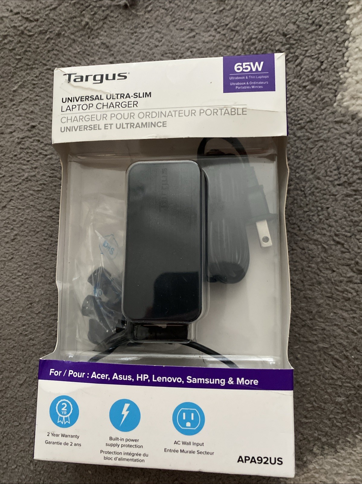 Targus APA90US 65 W 19V 4.74A Universal AC Adapter Laptop Charger w/5 Tips