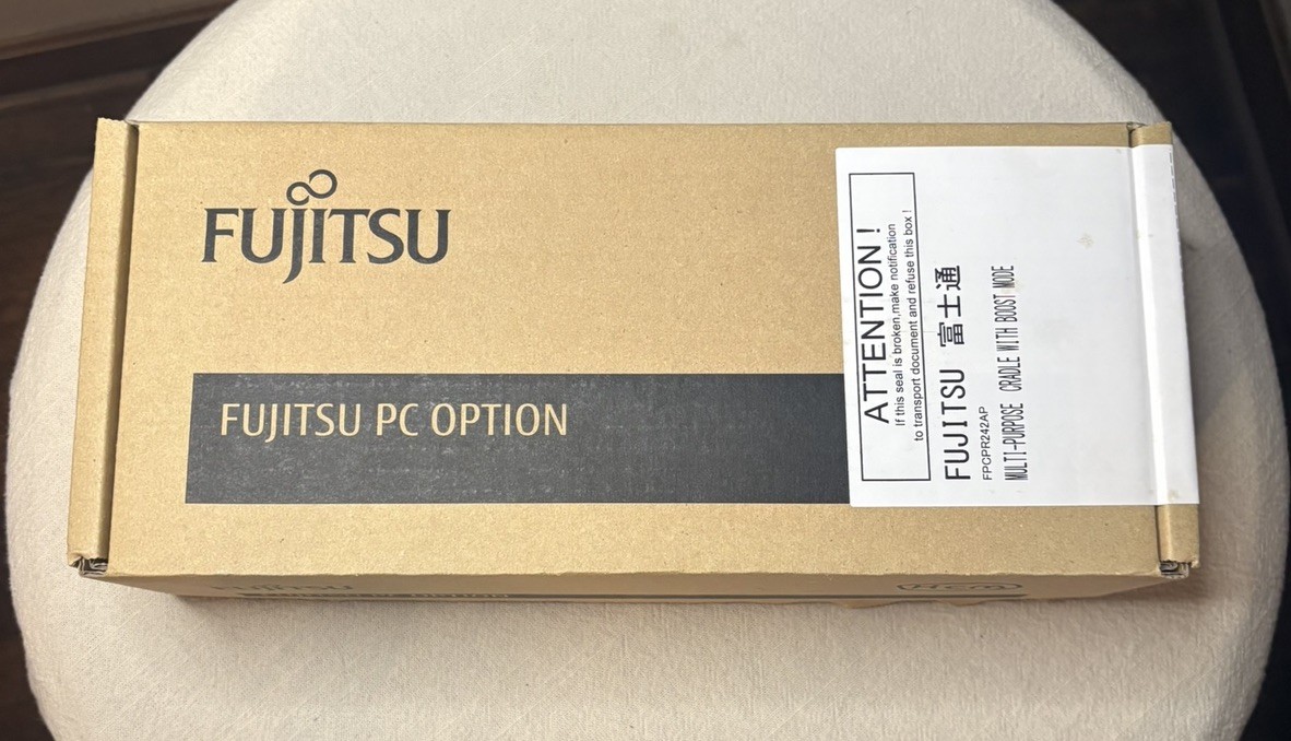 NEW Fujitsu FPCPR242 Stylistic Port Replicator USB 3.0 Ethernet HDMI VGA