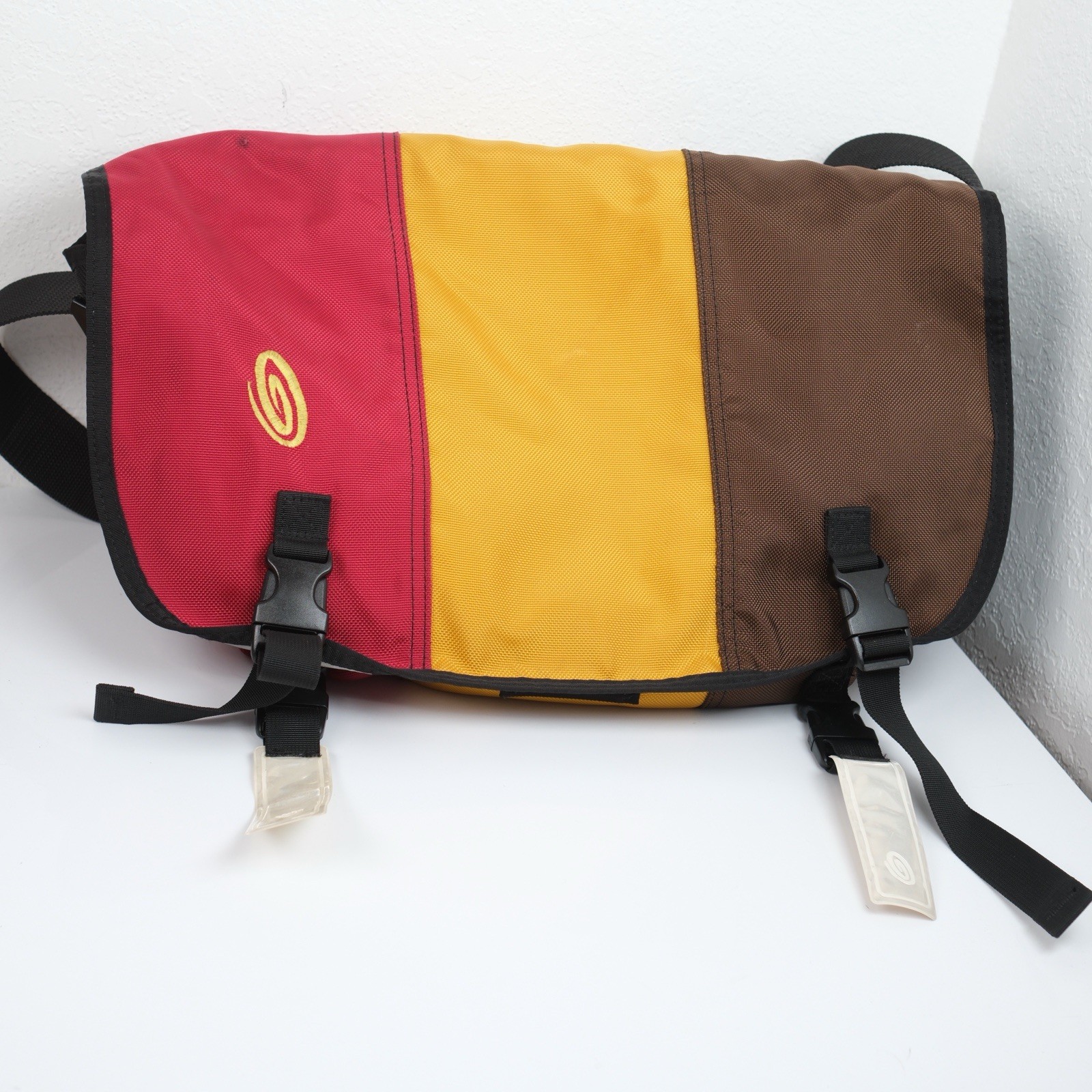 Vintage Timbuk2 Classic Messenger Bag Tri-Panel Red Yellow Brown Y2K Laptop USA