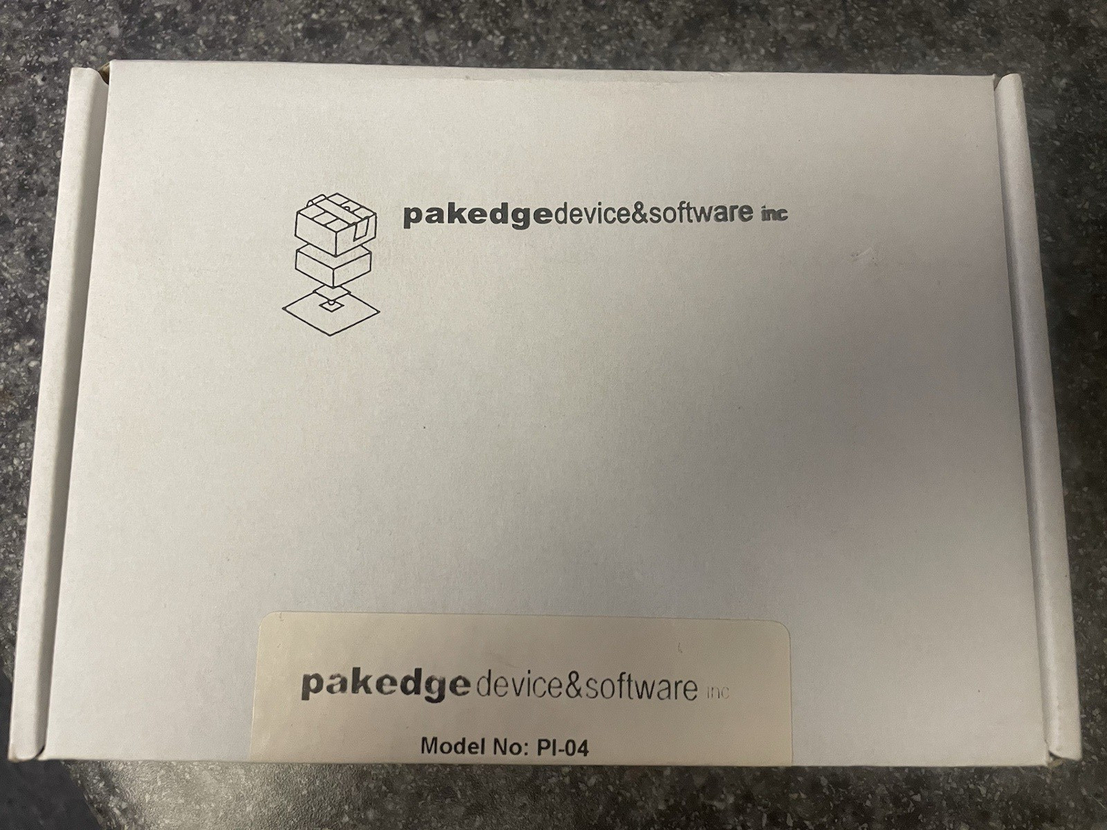 NEW - PAKEDGE GIGABIT POWER OVER ETHERNET INJECTOR PI-04