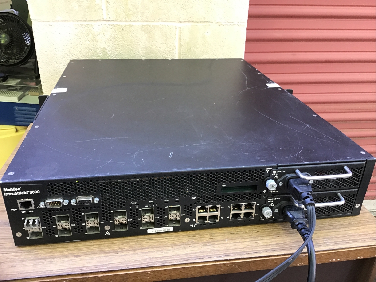 McAfee IntruShield I-3000 Network Security Sensor Appliance