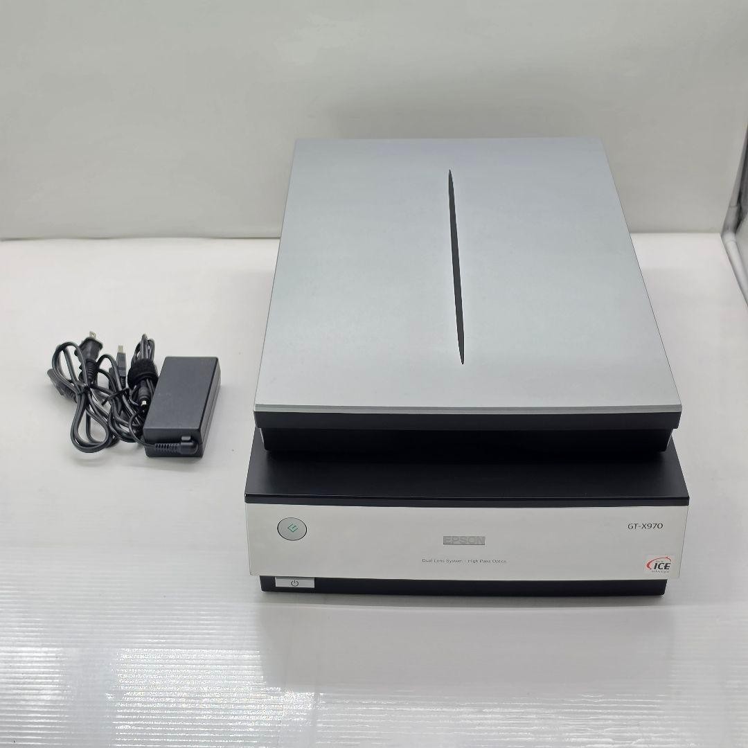 EPSON GT-X970 Flatbed Film Photo Scanner 6400dpi Tested Working USB 100V
