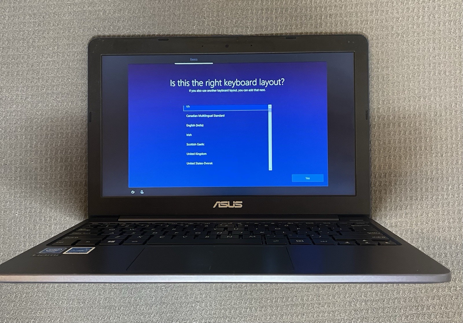 Asus Vivobook E203MA 11.6 HD Laptop Windows 10 Intel Celeron HDMI