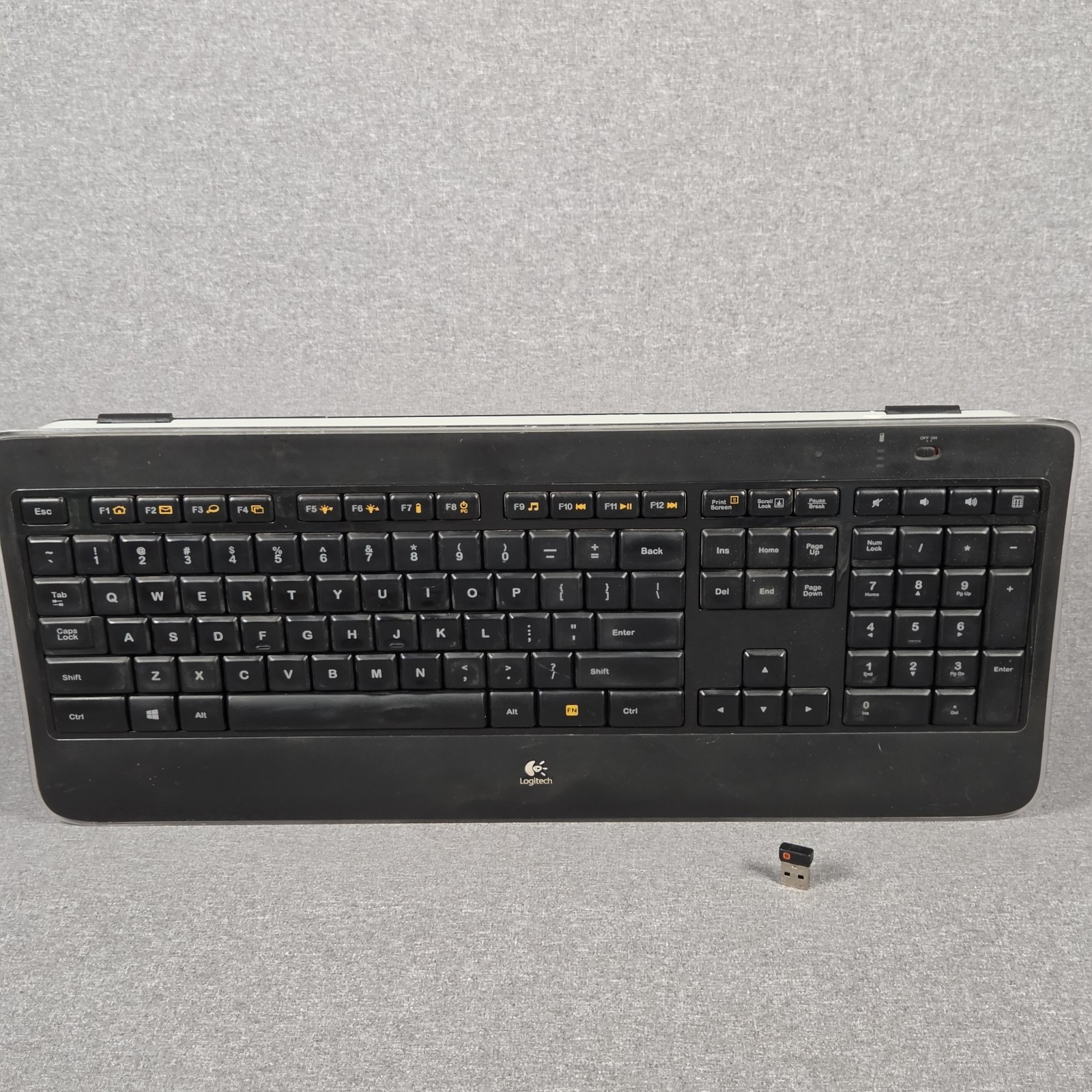 Logitech K800 Illuminated Wireless Keyboard Y-R0011 + Dongle CLEANED & TESTED