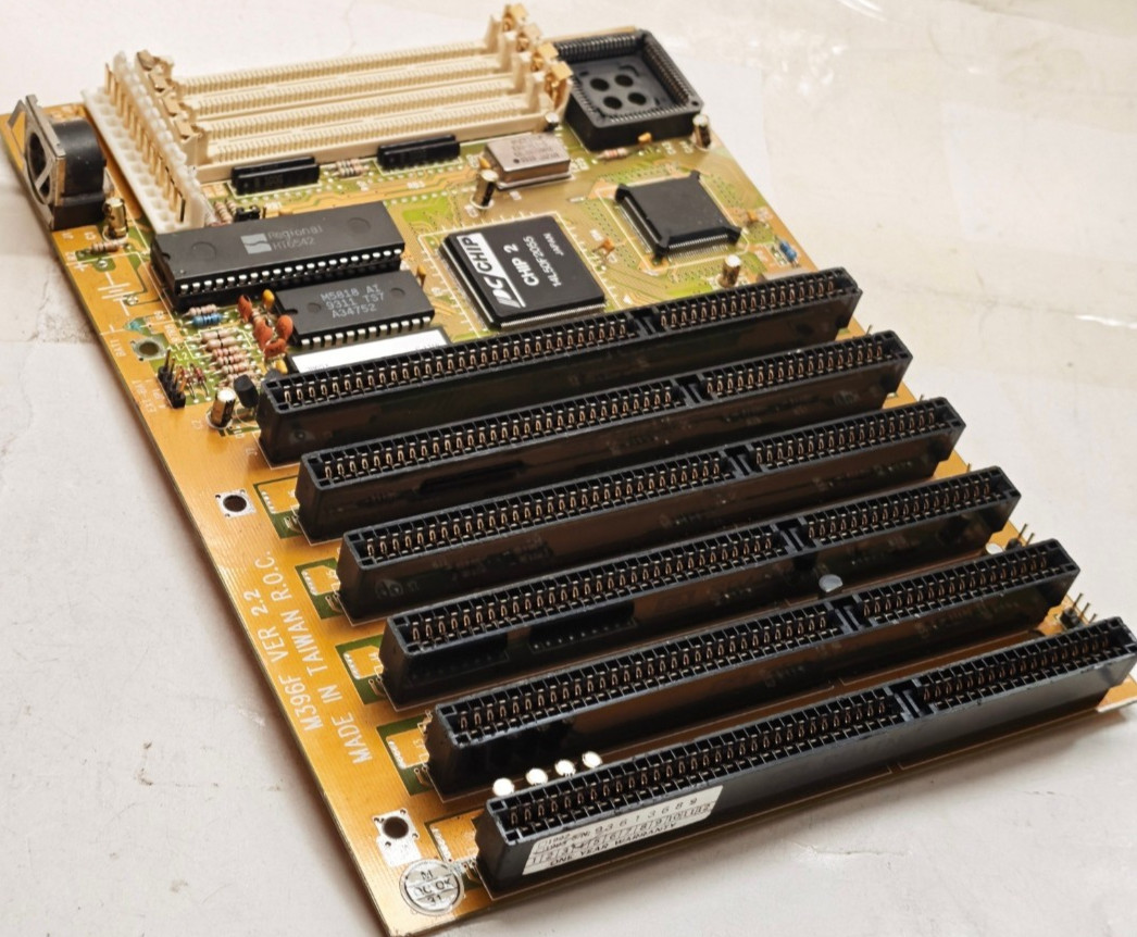 386 PCChips M396F V2.2 mini Motherboard with Am386SX-33 CPU & 2 MB RAM + Bonus