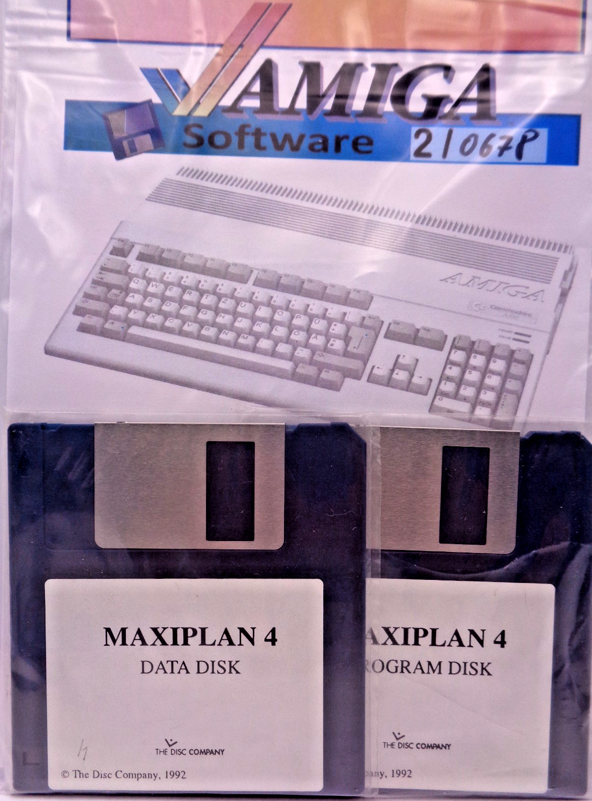 COMMODORE AMIGA -- MAXIPLAN 4 (THE DISC COMPANY)