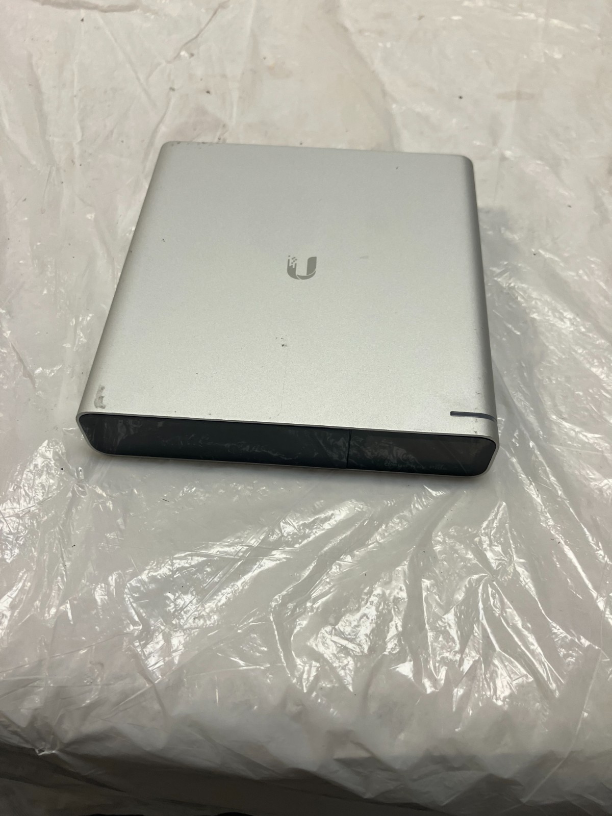 Ubiquiti Networks UCK-G2-PLUS UniFi Controller Hybrid Cloud Key Gen2 PLUS 1TB HD