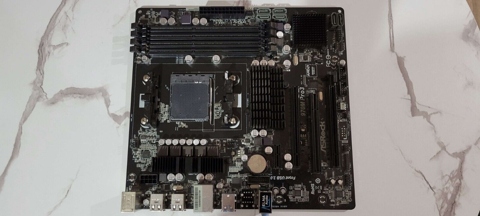 ASRock 970M Pro3 DDR3 SDRAM, AMD (90-MXGXE0-A0UAYZ) Motherboard