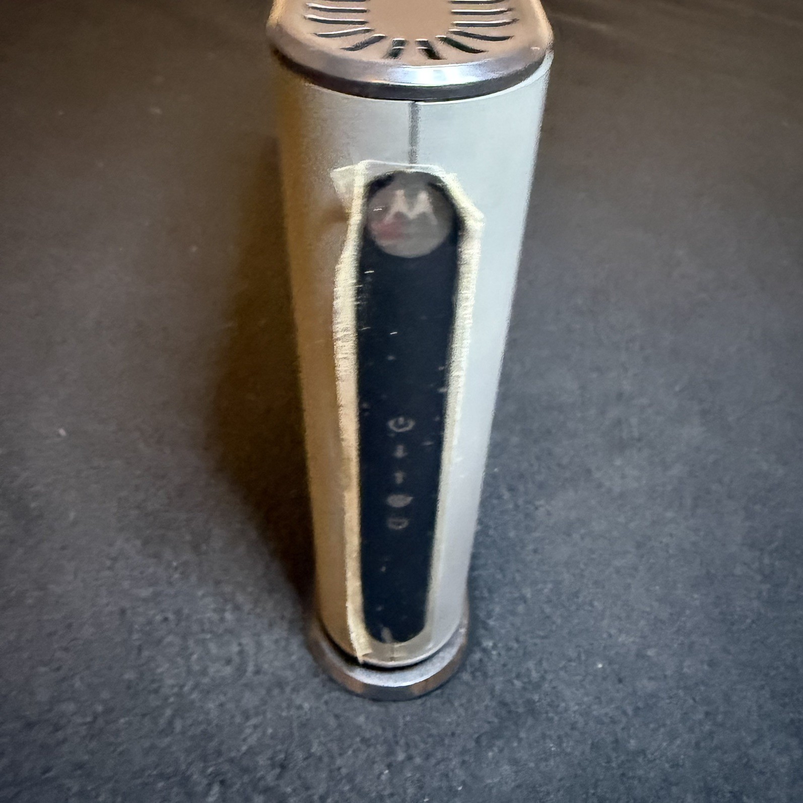 New Motorola 24x8 Model MB7621 1000+Mbps DOCSIS 3.0 (No Cables)