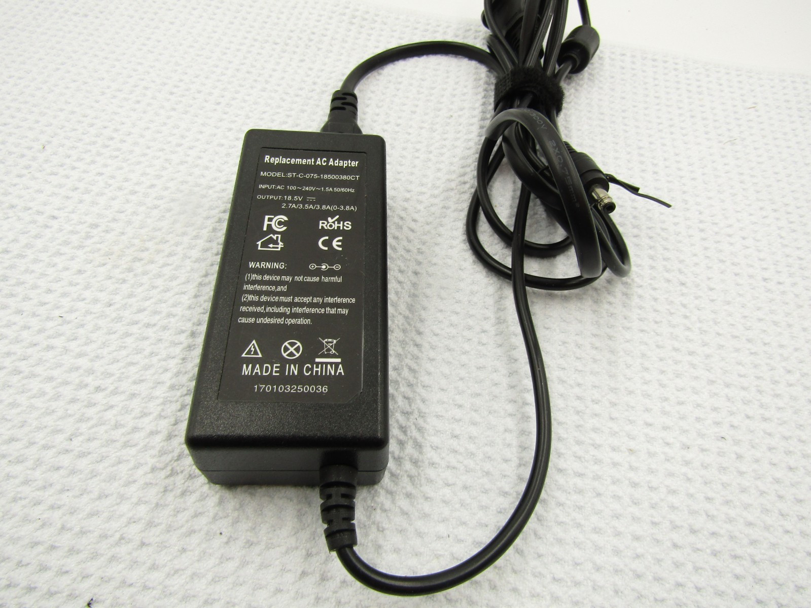 Replacement AC Adapter Model UP-75W Input 100-240V-105A 50/60Hz
