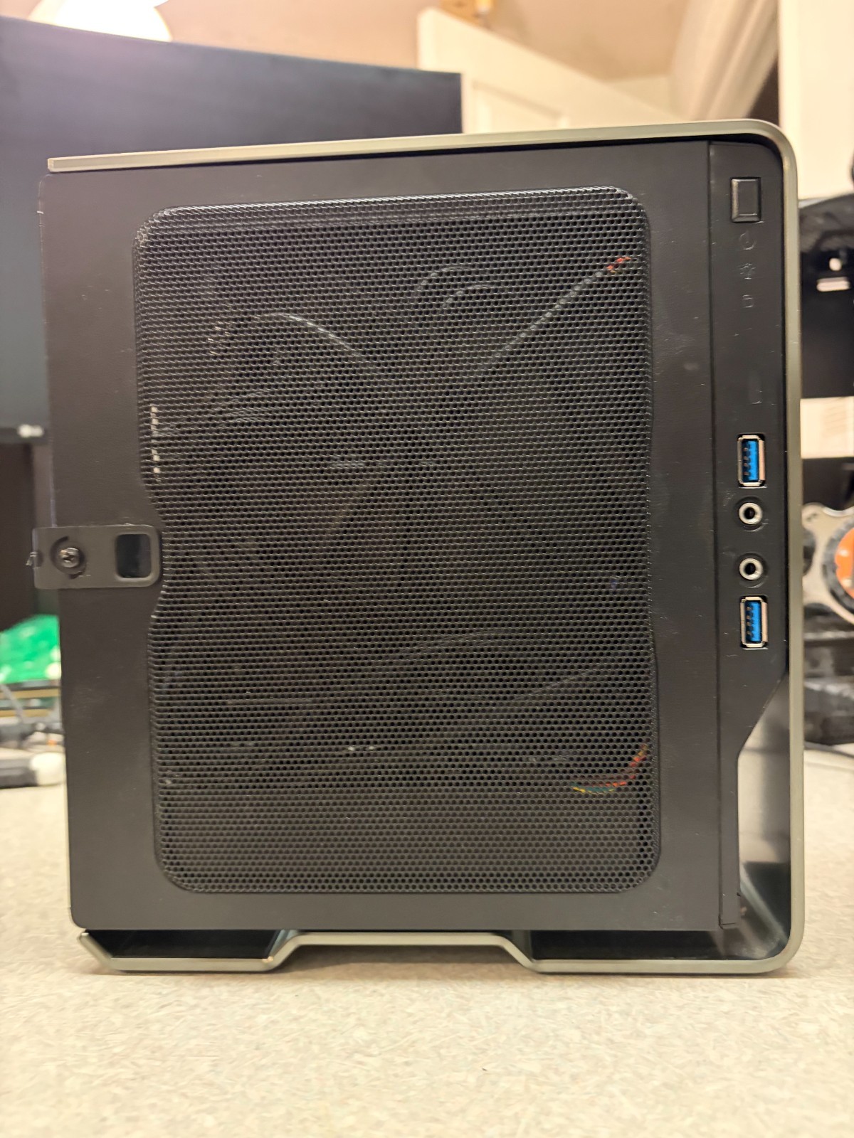 InWin Chopin Pro Titanium Gray Mini-ITX Case 200W 80+ Gold PSU w/ Box