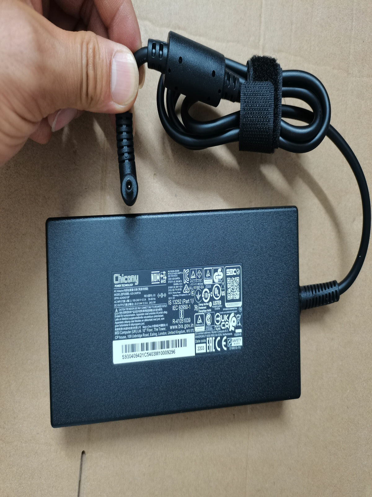 New Genuine OEM Chicony 240W 12A Charger For GIGABYTE AORUS 15 XE4 XE4-73USB14SH