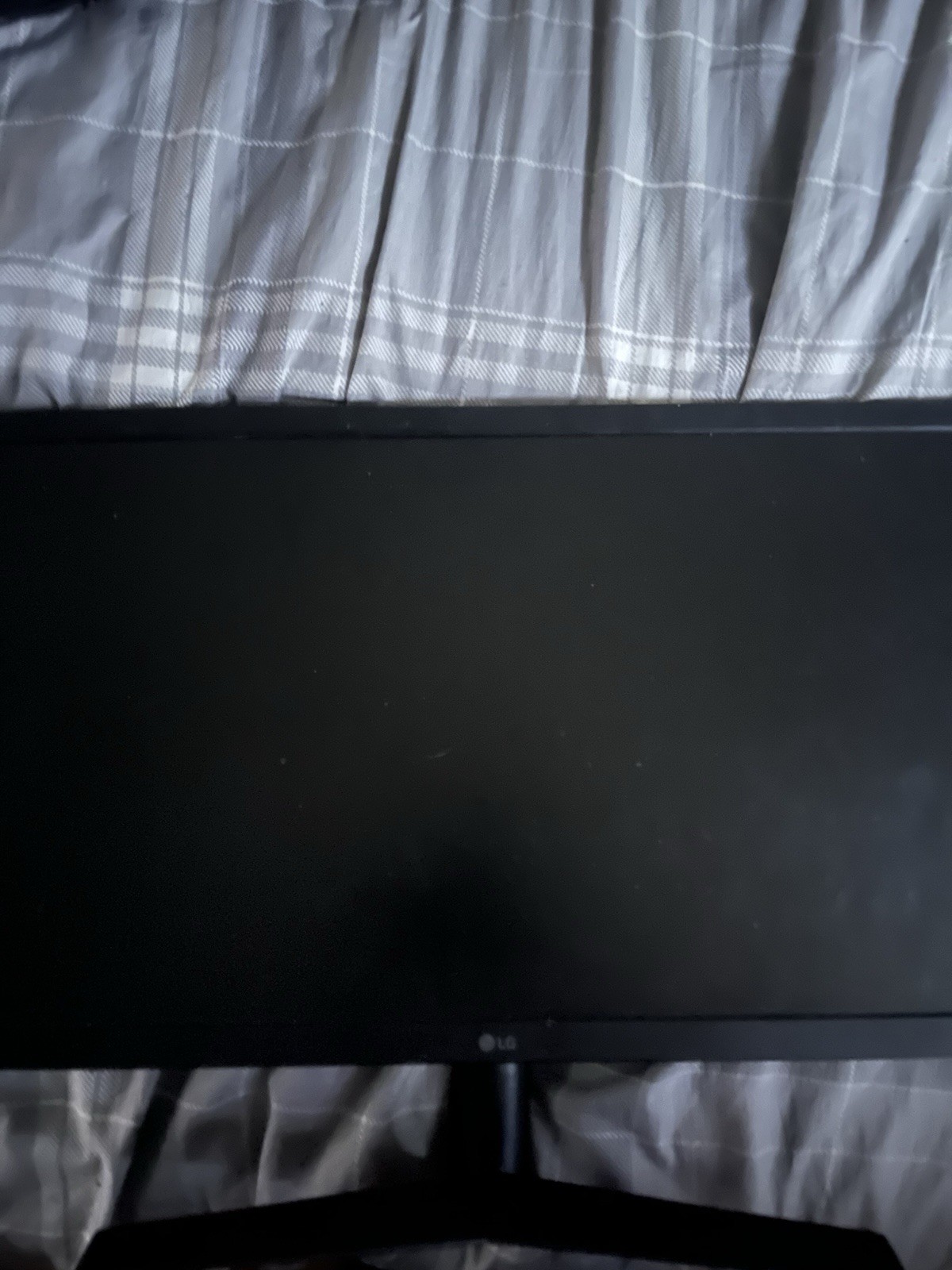 LG UltraGear 24GN50W-B 24" Gaming Monitor 144Hz 1ms HDMI DisplayPort LCD