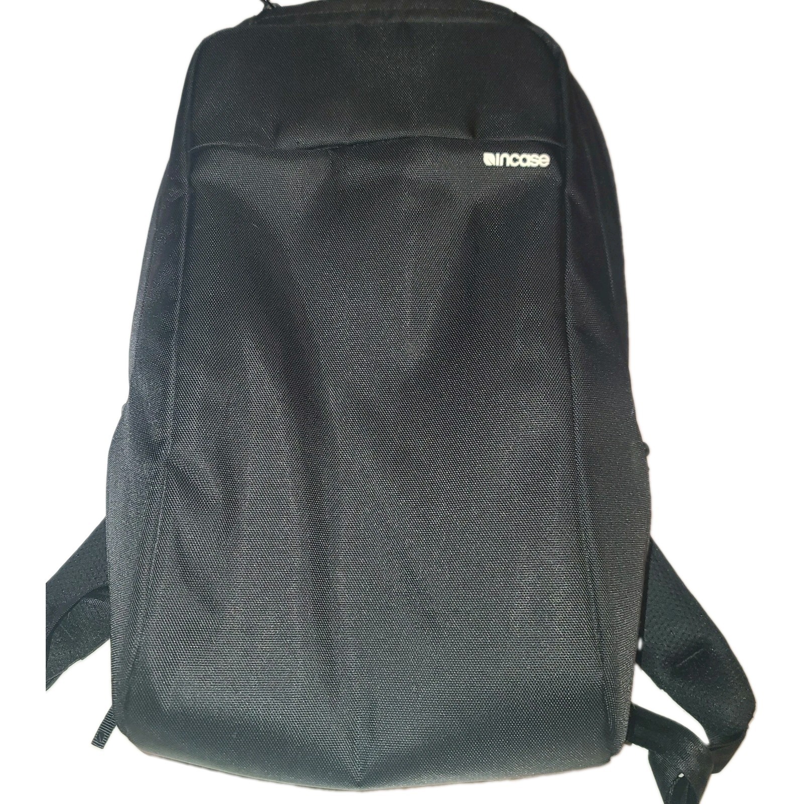 Incase Icon Black Nylon Tech Laptop Backpack Bag Adjustable Strap Padded Back