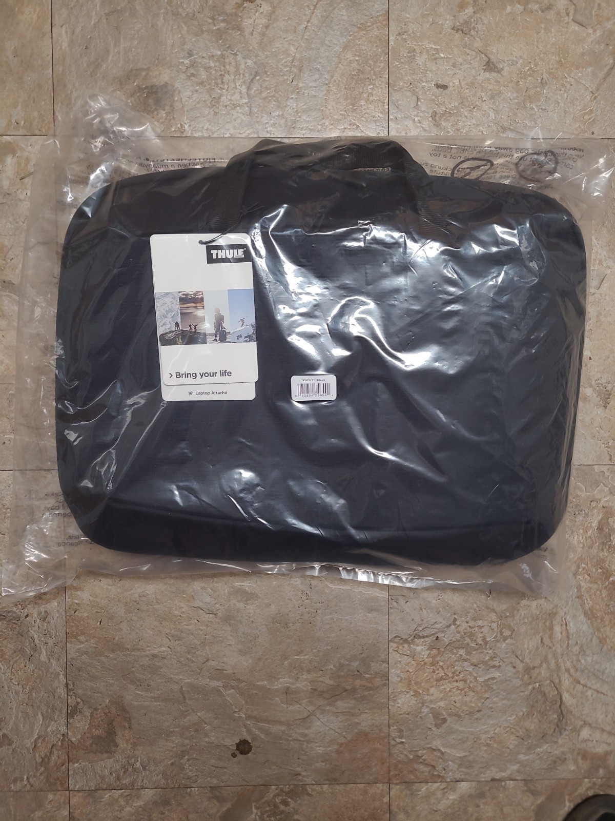NEW Thule 16" Laptop & Tablet Attaché Subterra 2 Black Travel Bag with Strap