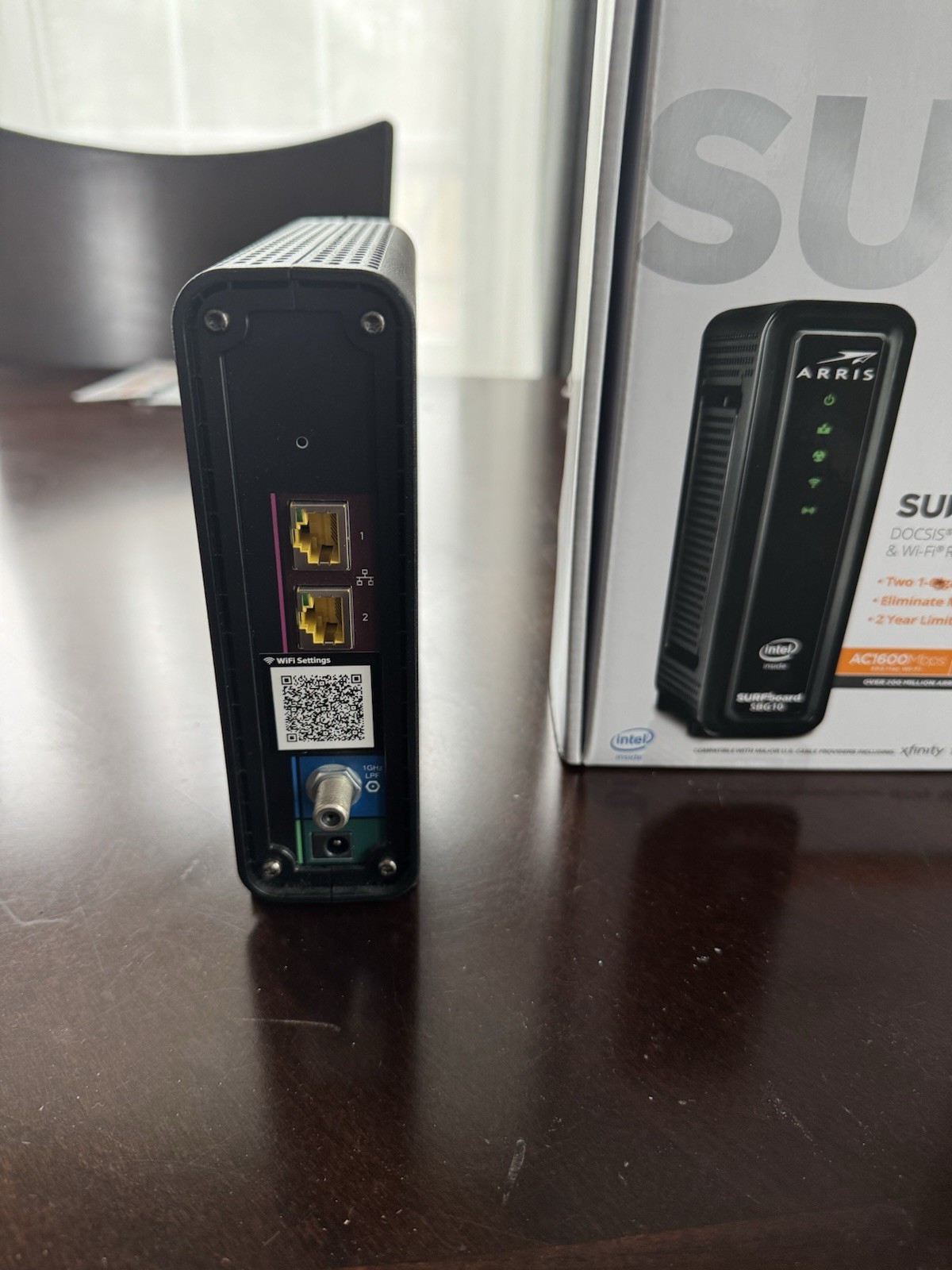 Arris Surfboard SB10 DOCSIS 3.1 10 Cable Modem/Router