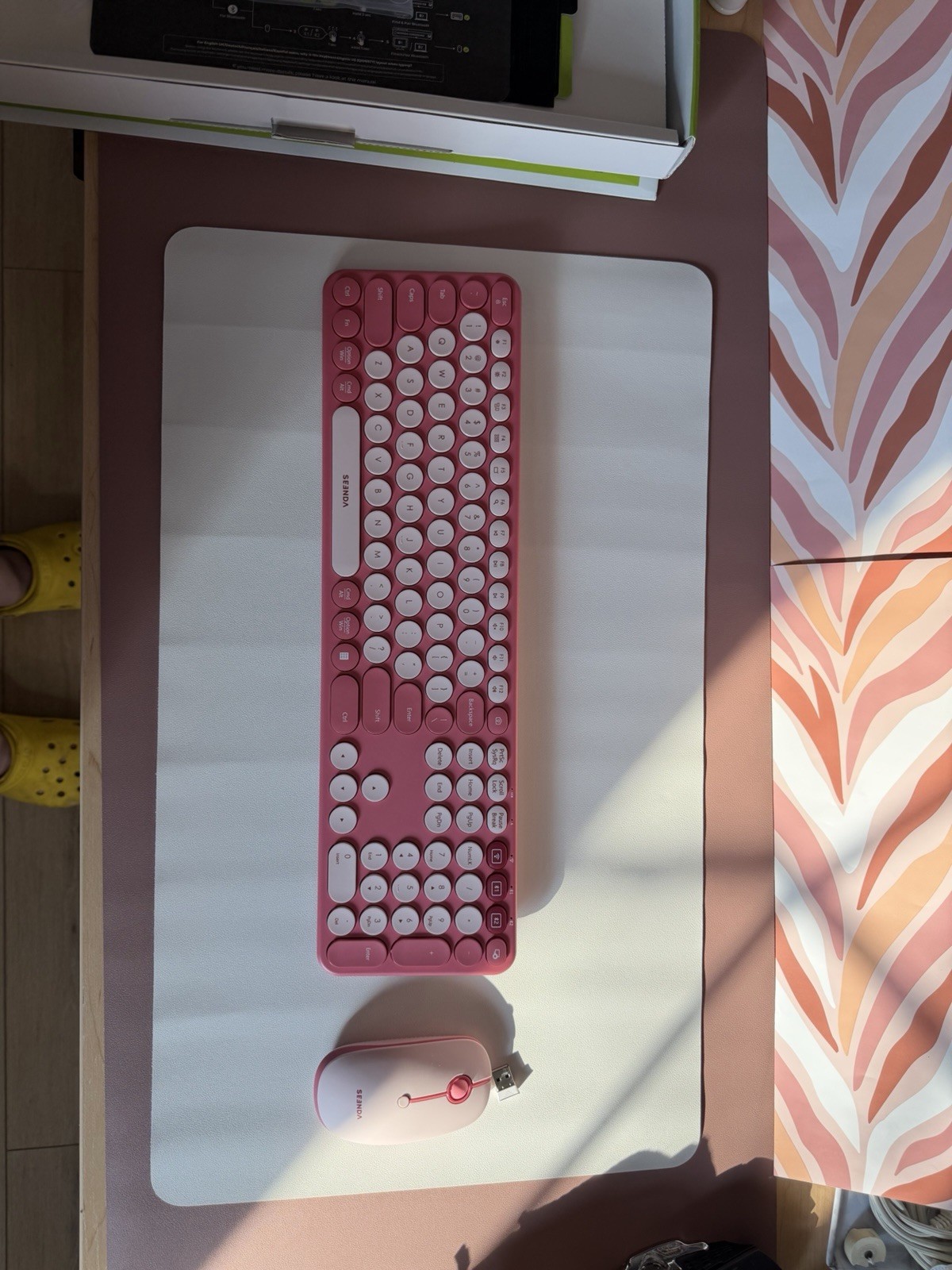 seenda Wireless Bluetooth Keyboard and Mouse Combo, COE202 Round Cute Keycaps
