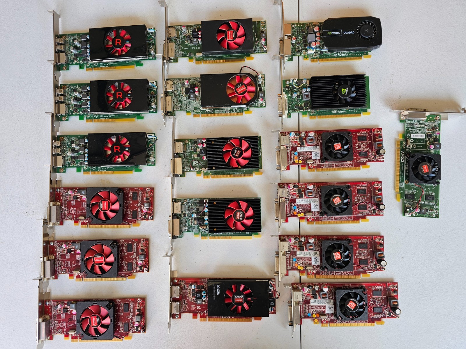 Mixed Graphics Card LOT AMD Radeon Rx 640 4GB, AMD FirePro, Quadro LQQK