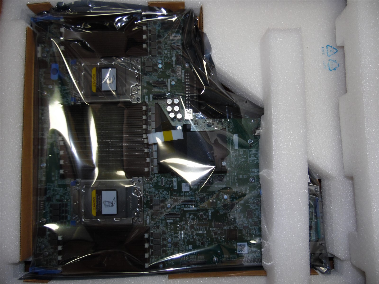 DELL EMC POWEREDGE R7425 SERVER MOTHERBOARD SYSTEM MAIN BOARD 8V001 V2