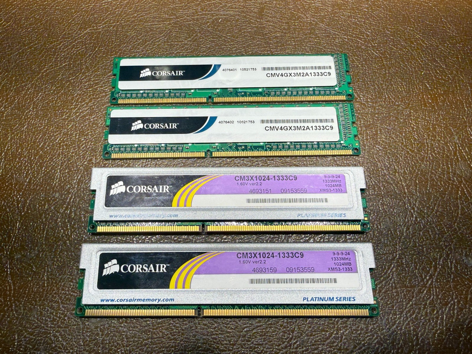 LOT OF4 PC  Corsair Memory DDR 3 , 6 Gb , 1333 Mhz