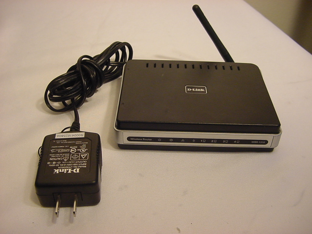 D-LINK WBR-1310 WIRELESS G ROUTER 4 PORT - TESTED WORKING 