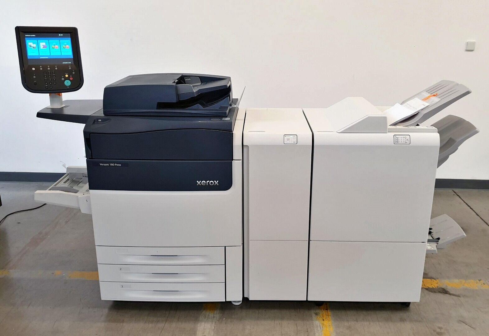 Xerox Versant 180 Press with Bypass Tray Booklet Finisher Fiery 80 ppm 185K