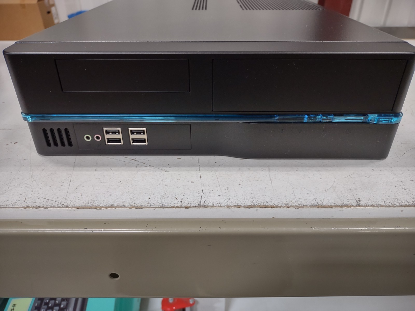 INWIN BL631 NON TOOL-LESS W/ 300W HASWELL P/S, BL631.FH300TB