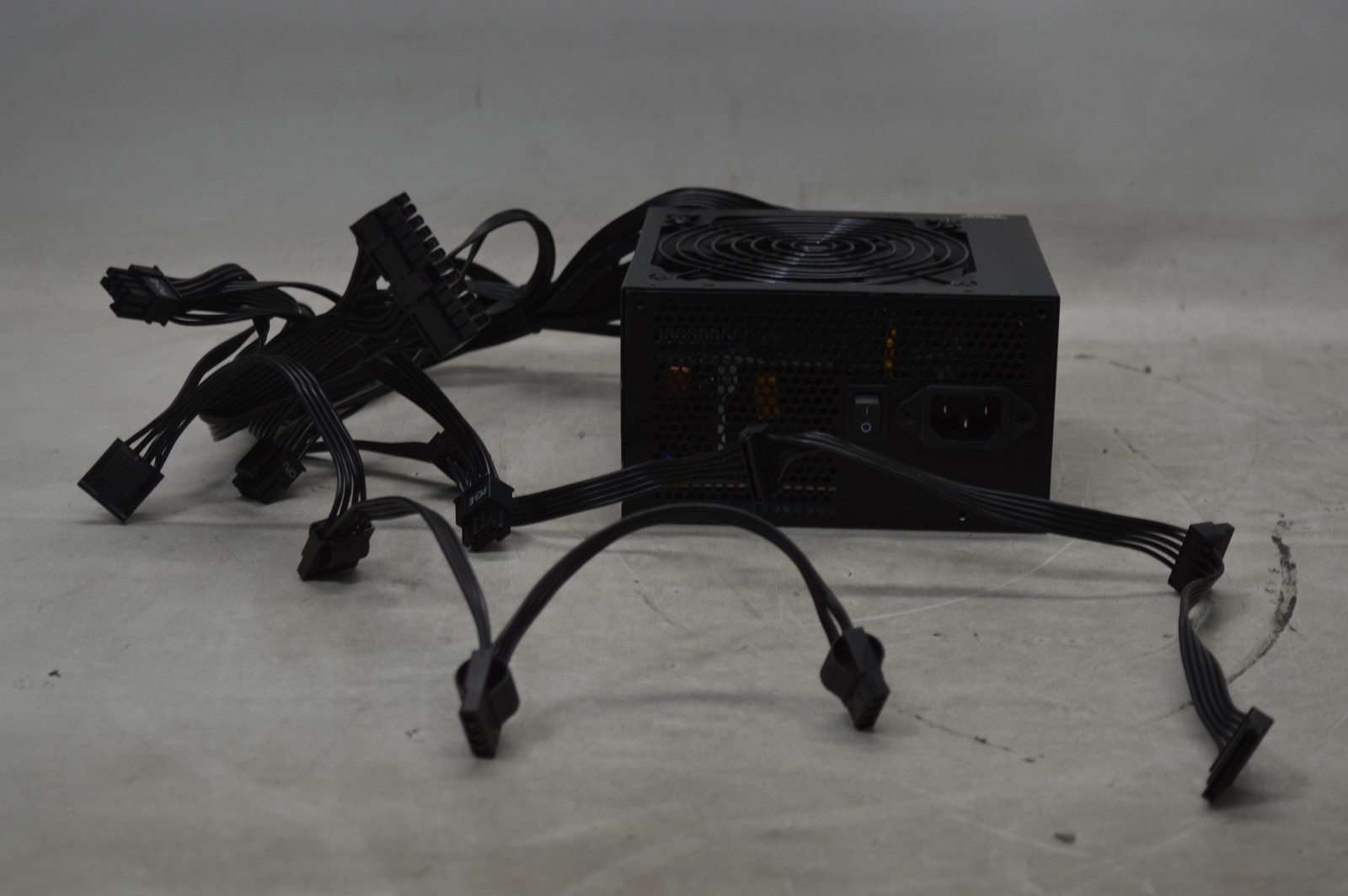 Thermaltake Smart 500W SPD-500AH2NLW-D 80 Plus 500W Non Modular Power Supply